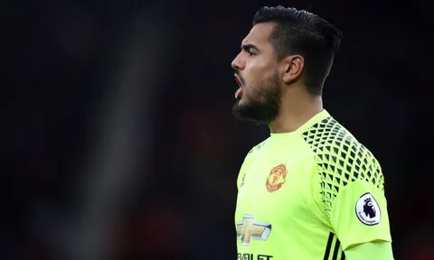 Sergio Romero giúp M.U lần đầu làm được điều này sau 2 năm