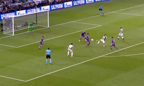 Siêu phẩm của Mario Mandzukic vs Real (CK Champions League 2017)