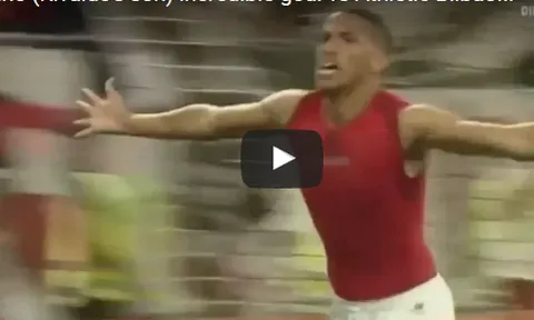 Siêu phẩm của Rivaldinho, con trai huyền thoại Rivaldo