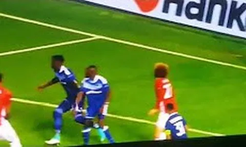 Siêu phẩm 'hụt' của Rashford và Pogba