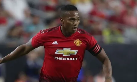 NÓNG: Sau Dalot, Man Utd tiếp tục nhận thêm tin dữ với Valencia