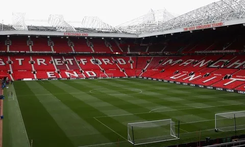 'Phù thủy chuyển nhượng' Ribalta chính thức rời Man Utd