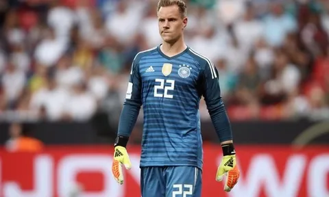 SỐC: Huyền thoại Oliver Kahn tuyên bố loại Neuer
