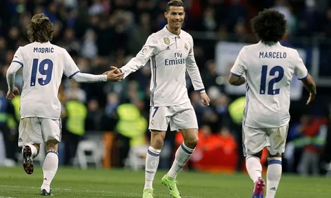 Sốc: Juve muốn mua cả Modric lẫn Marcelo để làm bạn với Ronaldo