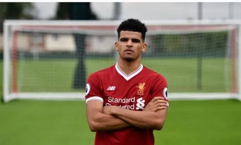 SỐC: Klopp chẳng biết tý gì về Solanke