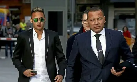 GÓC KHUẤT vụ Neymar: Cha Neymar đã "bòn rút" Barca thế nào?