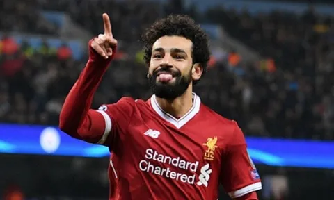 SỐC: Salah xếp trên Sanchez ở khoản "mất bóng"