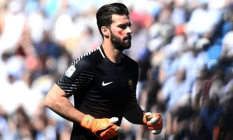 'Sói già' Monchi lên tiếng, vụ Alisson Becker kết thúc?