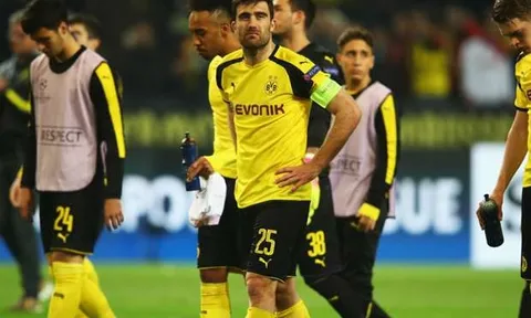 Sokratis: "Chúng tôi là người, không phải động vật"