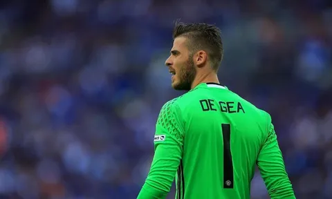 Sớm muộn gì Real cũng cướp mất De Gea từ tay M.U