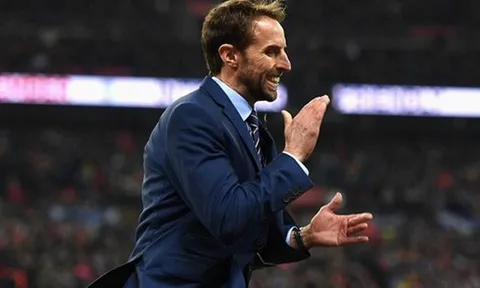 NÓNG: Fan Tam Sư tấn công Southgate bằng tin nhắn