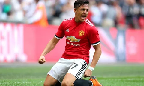 Đưa MU vào chung kết, Sanchez muốn thâu tóm danh hiệu vào mùa sau