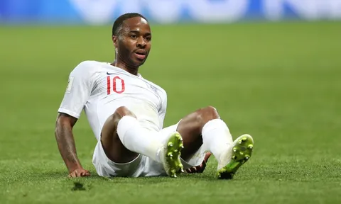 Mourinho chán nản với Sterling, chỉ ra 3 cái tên dư sức thay thế