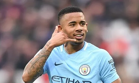 Sterling rực sáng, Jesus lại được dịp "gọi mẹ"