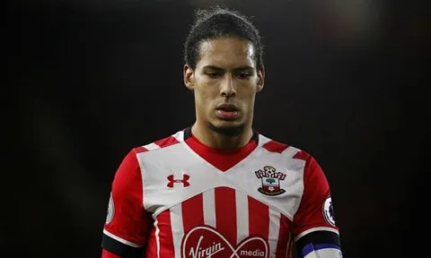 Steven Gerarrd giục Liverpool chiêu mộ sao Southampton
