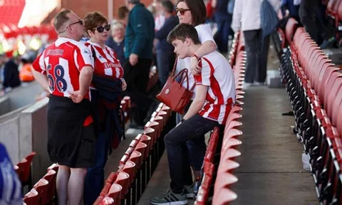 Stoke City xuống hạng: Hết rồi những đêm mưa gió