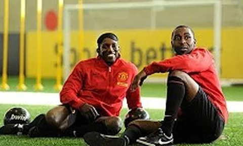 Sự ăn ý đến ảo diệu giữa Andy Cole và Dwight Yorke