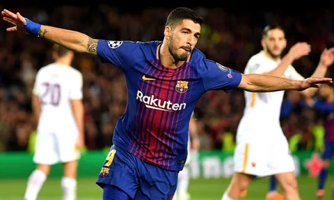 Suarez giải cơn khát sau 392 ngày khi Barca đè bẹp Roma