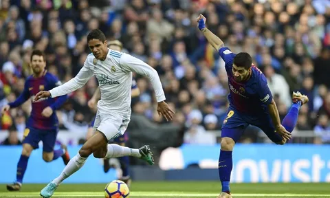 Suarez thừa nhận có lỗi với sao Real