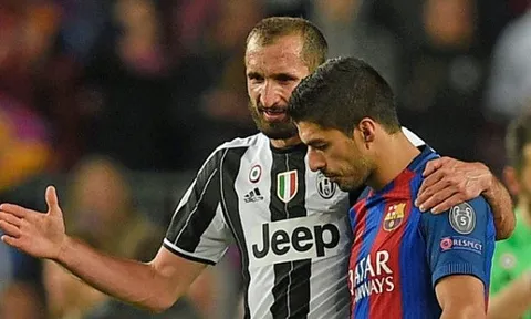 Suarez: Tôi đã khóc khi biết Barca vẫn cần mình sau khi cắn Chiellini