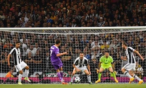 Sút tung lưới Juventus, Ronaldo đi vào lịch sử Champions League