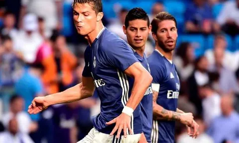 Sút tung lưới Sevilla, Ronaldo lập kỷ lục khủng
