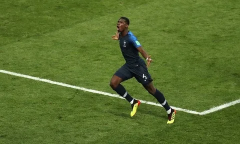 Sút tung lưới Croatia, Paul Pogba đi vào lịch sử Man Utd