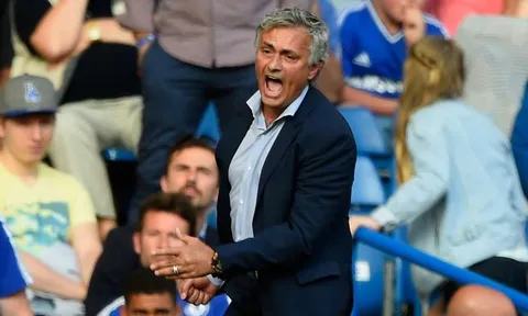 Swansea sắp rớt hạng, lỗi ở.... Mourinho
