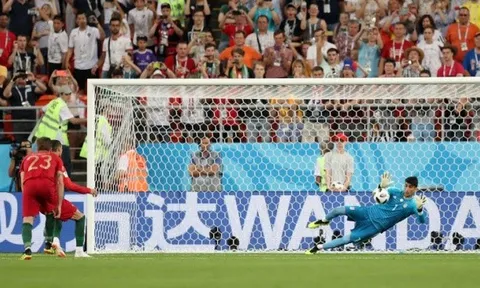 'Quả là một gã hề luôn bắt chước Messi'