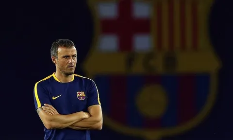 Tái đấu Juventus, Barca sẽ chơi với 8 tiền đạo