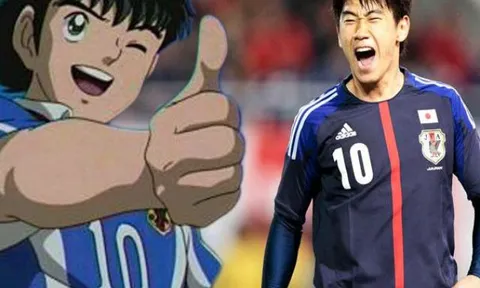 Tấm ảnh Tsubasa khổng lồ ở World Cup và tình yêu bóng đá thuần khiết