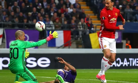 Tâm điểm Man United vs Anderlecht: Tàn nhẫn hoặc ôm hận