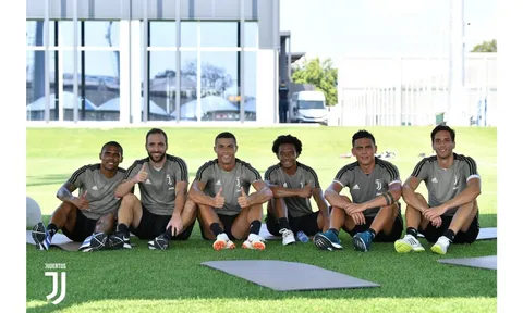 Tập buổi đầu cùng Juve, Ronaldo vẫn giữ thói quen kinh điển ở Real Madrid