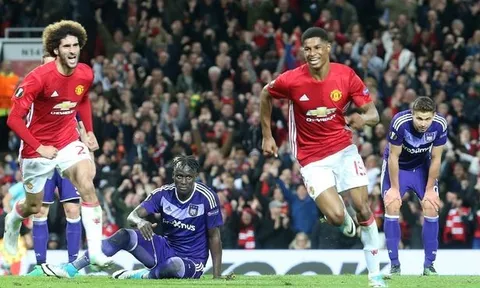 Tất cả 104 bàn thắng của Man Utd mùa 2016/17