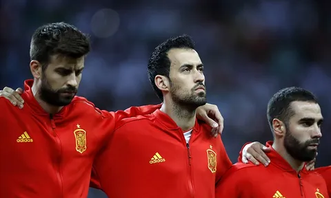 Tây Ban Nha xấu hổ, không thể đá World Cup thế này