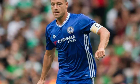 Terry đứng ở đâu trong danh sách huyền thoại vĩ đại nhất Chelsea?