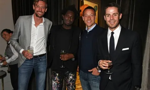 Terry tiệc tùng linh đình sau khi tuyên bố rời Chelsea
