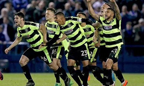 Thắng luân lưu cân não, Huddersfield giành vé vào chung kết Play-off