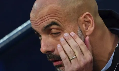 Thắng Man City, Liverpool làm nên lịch sử