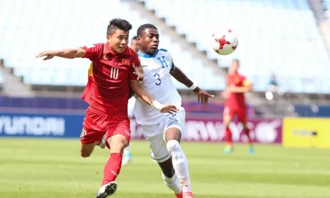 Thanh Bình lo lắng với chấn thương gặp phải trận gặp U20 Honduras