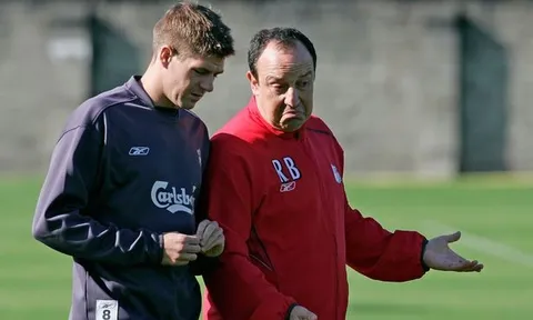 Thầy cũ "mách nước" cho Gerrard trong sự nghiệp cầm quân