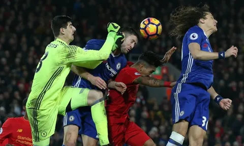 Thay Karius, Liverpool tiến sát 'người nhện' của Chelsea