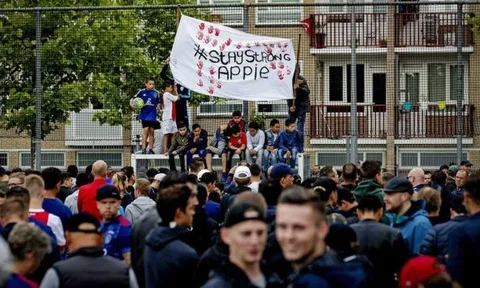 Thế giới bóng đá tiếc thương sao trẻ Ajax