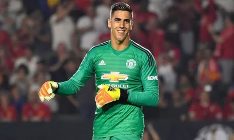 Thi đấu ấn tượng, sao trẻ Man Utd vẫn muốn được đi "du học"