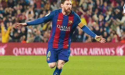 Thi đấu khó khăn, đôi bạn thân Messi, Suarez 'hùn vốn' làm ăn