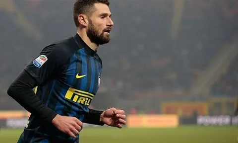 Thiếu nhân lực trầm trọng, Chelsea quyết có Candreva