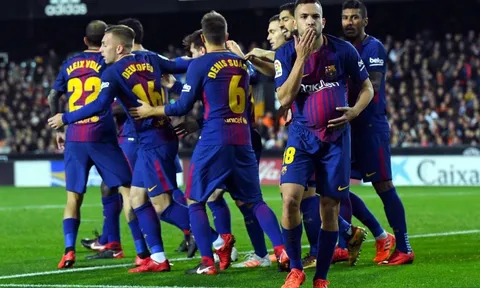 Thua đau ở Champions League, Barca vẫn có mùa giải tuyệt vời