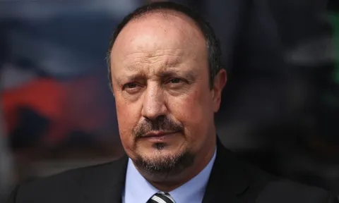 Thua liên tiếp tại Ngoại hạng Anh, Benitez run rẩy