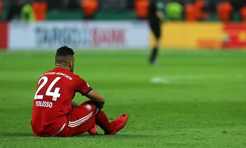 Thua sốc 'Đại bàng', Bayern tiếp tục lỡ hẹn với Cúp Quốc Gia