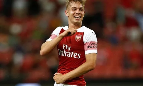 Thua trận, Unai Emery vẫn thành công khi trình làng "Fabregas mới"